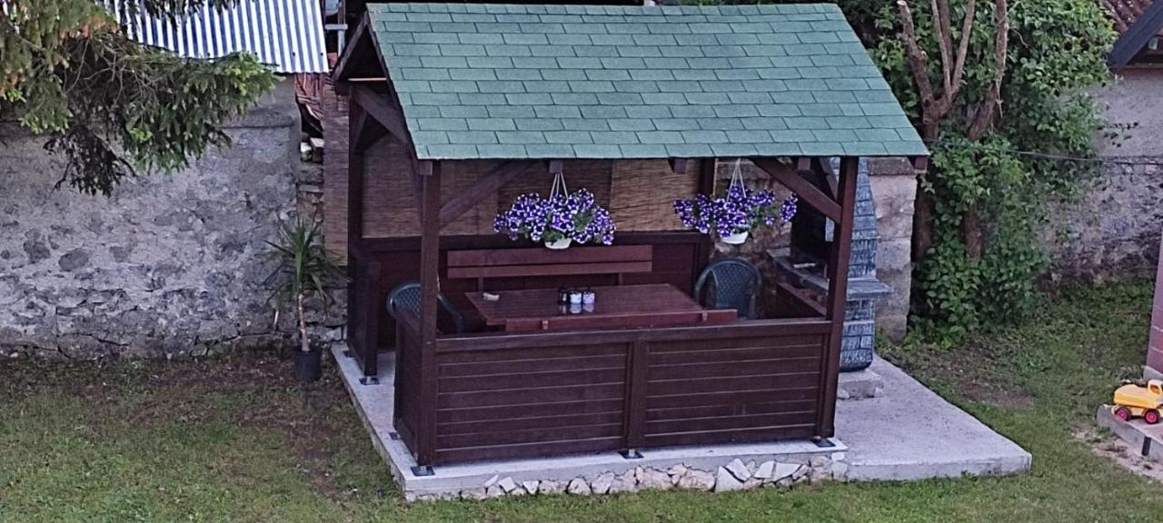 Apartment Gradina Korenica Zewnętrze zdjęcie