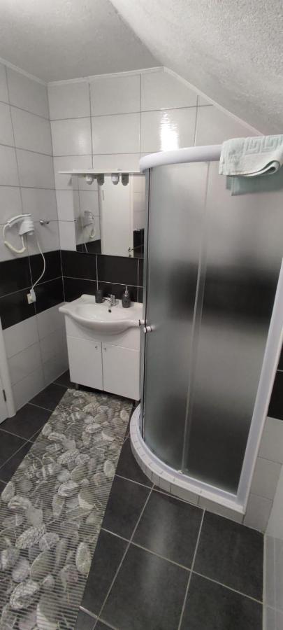 Apartment Gradina Korenica Zewnętrze zdjęcie